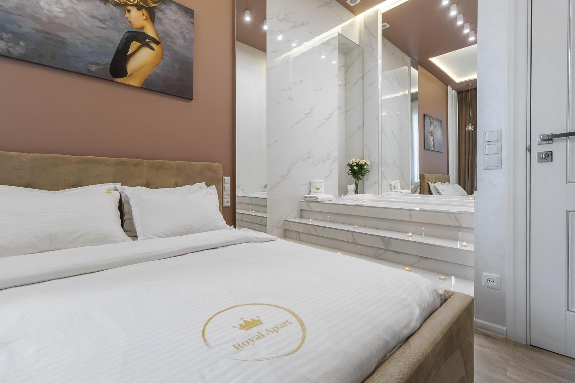 Royal Stylish Apartment In The Old City Lviv Extérieur photo