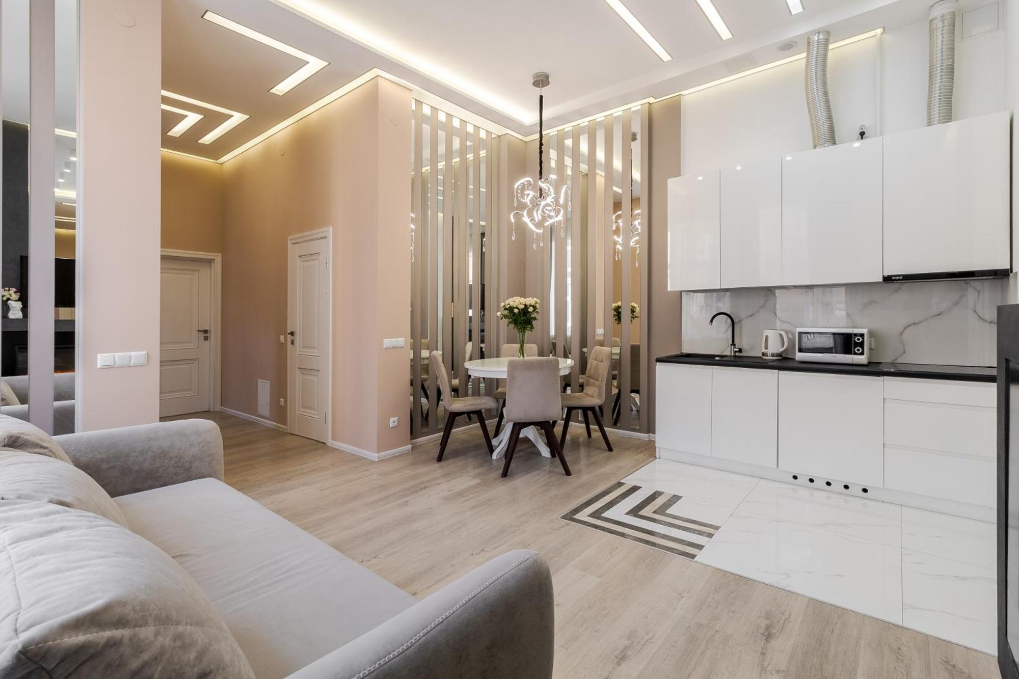 Royal Stylish Apartment In The Old City Lviv Extérieur photo