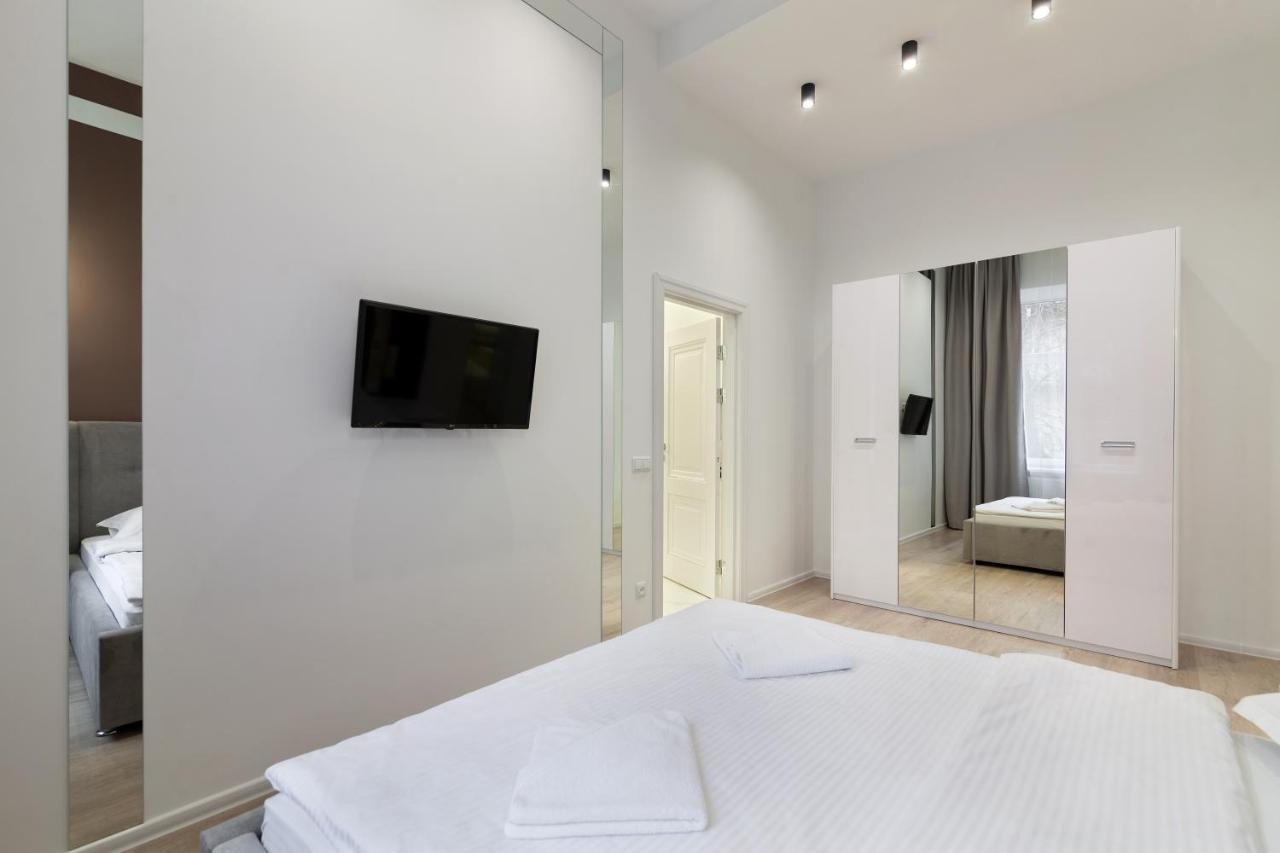 Royal Stylish Apartment In The Old City Lviv Extérieur photo