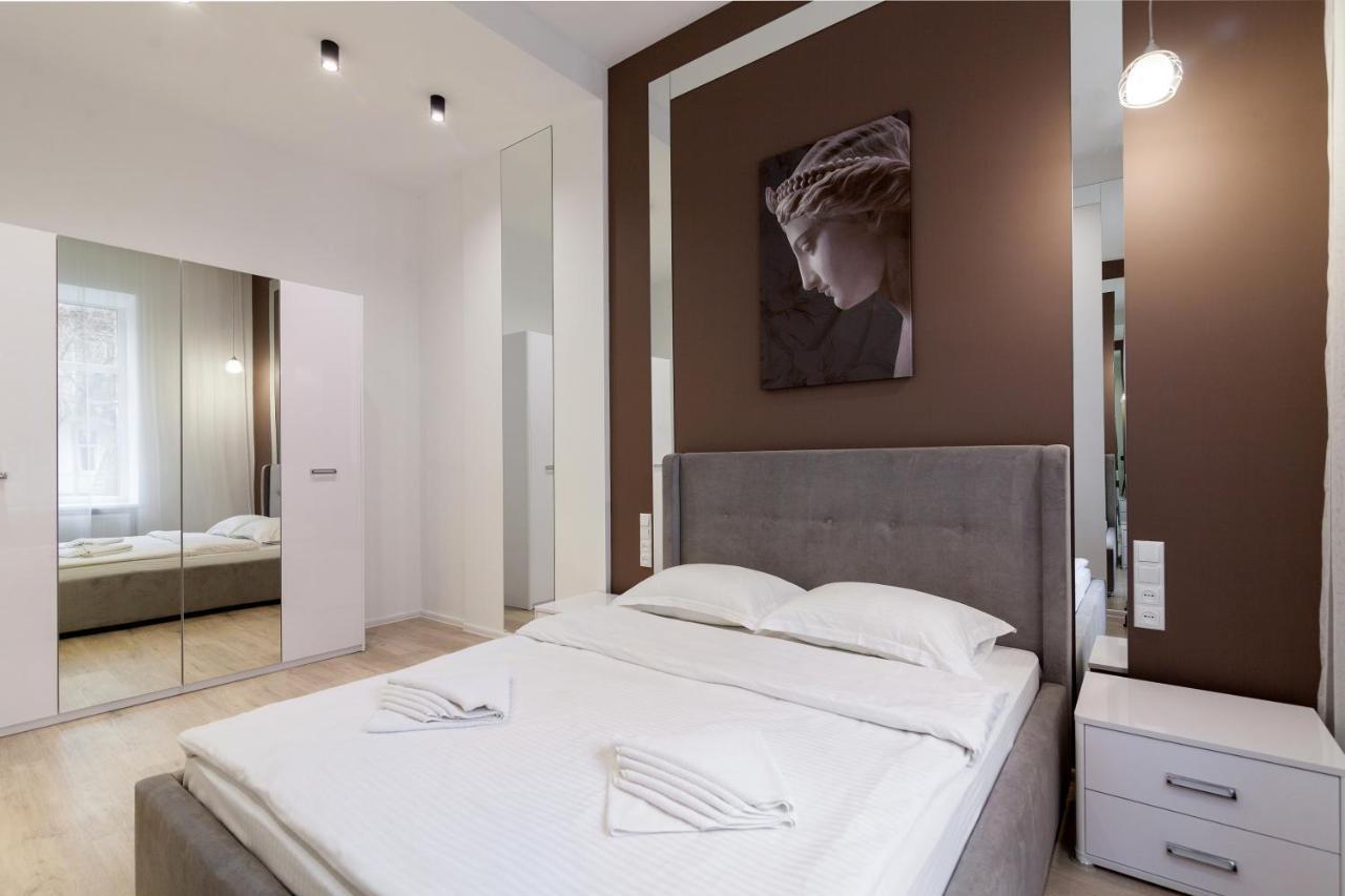 Royal Stylish Apartment In The Old City Lviv Extérieur photo
